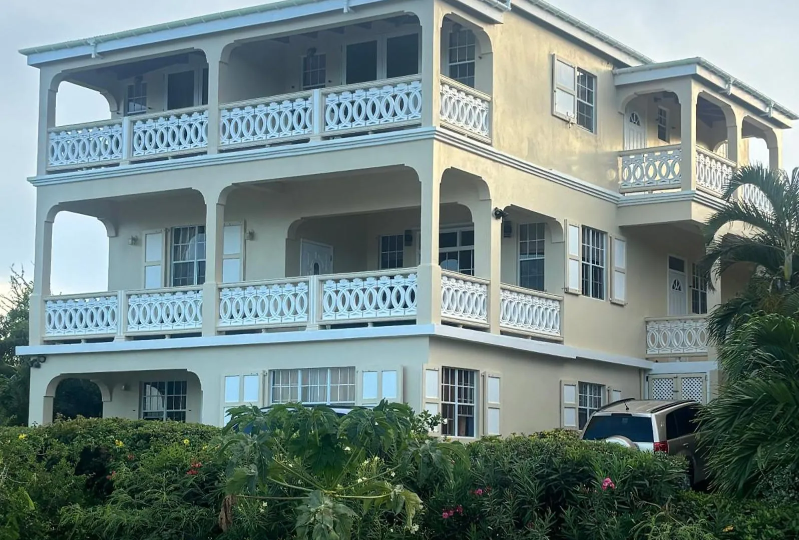 Contactos de Ocean View Villas